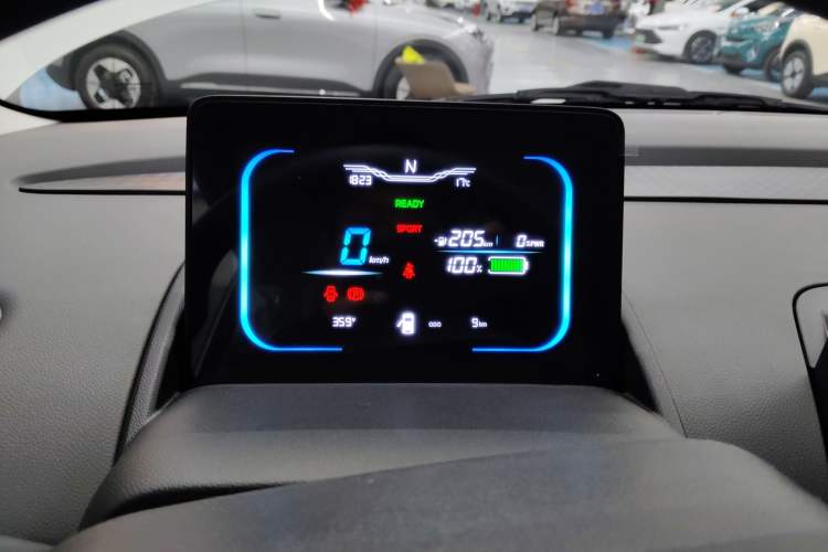 Used CHANGAN NEVO Lumin 2025 205 km Xiangqin Version
