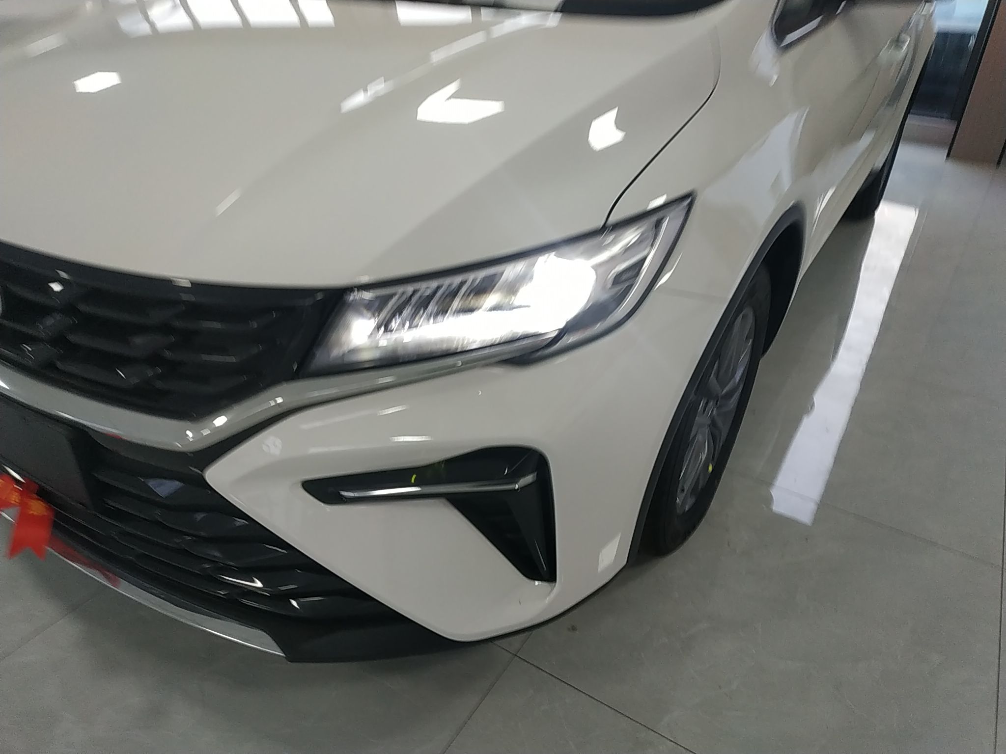 Geely Auto Jiajie 2023 Geely Jiaji L 1.5TD DCT Comfort Edition — снимка 3