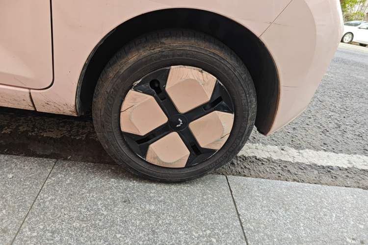 Used Wuling Hongguang MINIEV 2021 Macaron Premium Model – Lithium-NMC