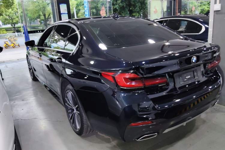 Used BMW 5 Series 2021 Facelifted 530Li Leading Edition M Sport Package Rear Left 45 Deg