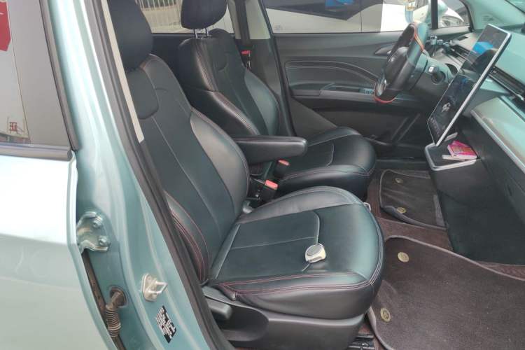 Used NETA V 2021 Standard Range Entertainment Version – Upgraded Model