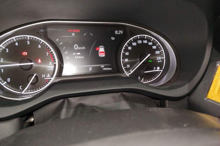 Used Toyota Venza 2023 2.0L CVT Two-Wheel Drive Luxury Edition Odometer Close Up