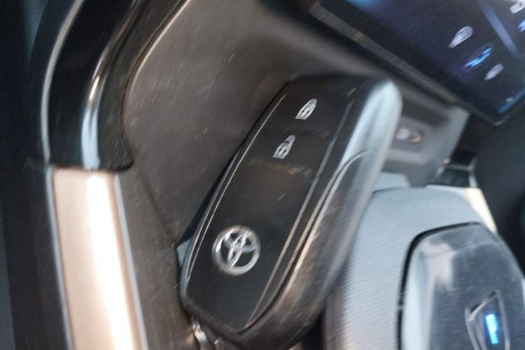 Used Toyota bZ3 2023 517 km Elite PRO Vehicle Key