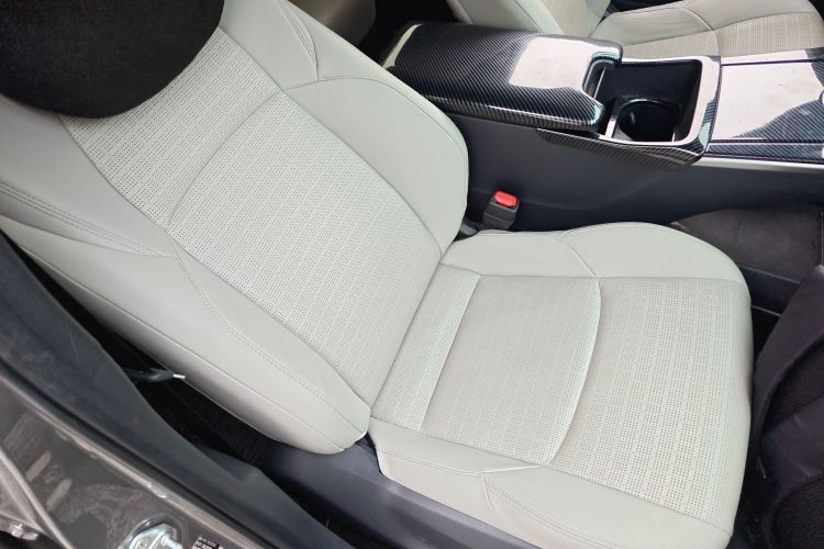 Used Toyota GAC bZ4X 2022 Long-Range Pro Right Front Seat