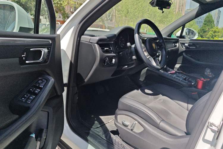 Used Porsche Macan 2018 Macan 2.0T