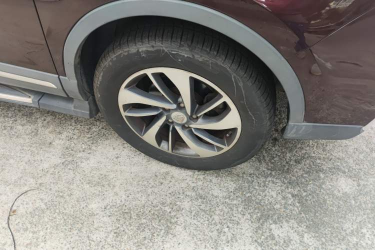 Used Baojun 560 2017 Rhythmic Edition 1.8L iAMT Prestige Model Right Front Wheel Hub