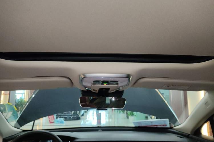 Used Hongqi H5 2025 1.5T DCT Qiyun 500 000th Unit Commemorative Edition Headliner