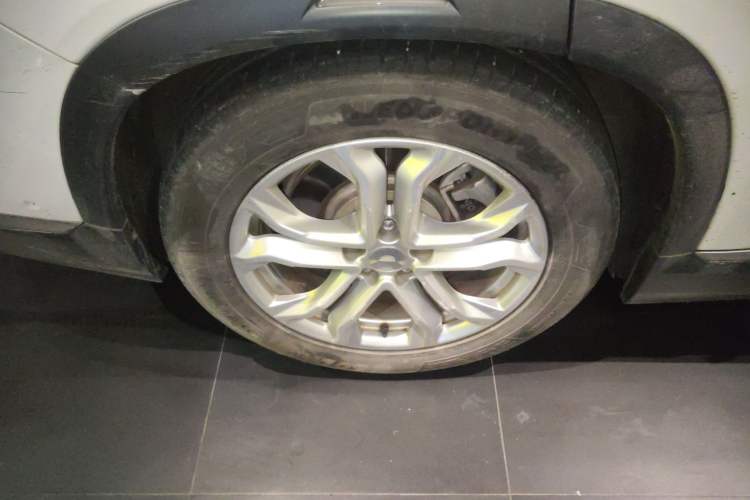 Used Nio ES8 2022 100kWh Signature Edition Six-Seater Right Rear Wheel Hub