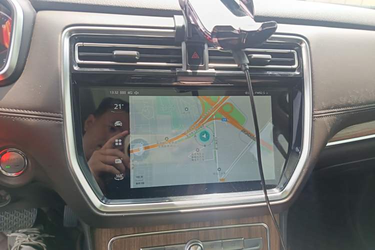 Used Roewe RX8 2018 30T Smart Connectivity All-Wheel Drive Supreme Edition