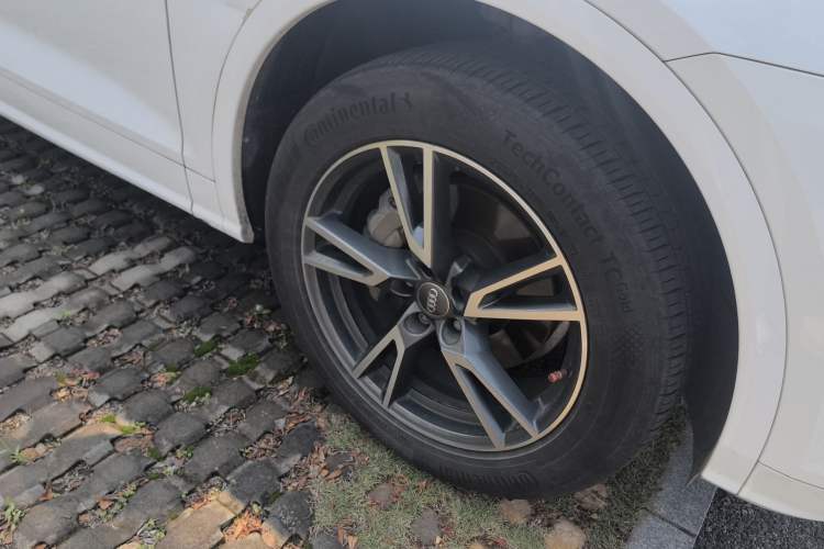 Used Audi Q5L 2018 40 TFSI Prestige Fashion Edition China V Right Front Wheel Hub