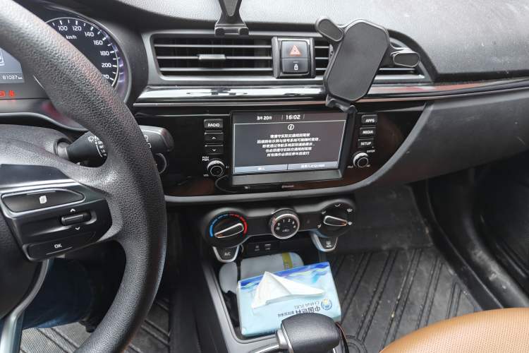 Used Kia KX Cross 2017 1.4L AT GLS Audio And AC Panel