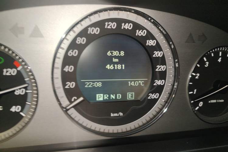 Used Mercedes-Benz GLK-Class 2011 GLK 300 4MATIC Dynamic Model