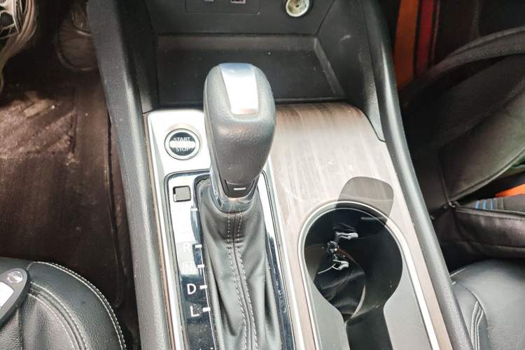 Used Nissan Teana 2021 2.0L XL Comfort Edition Gear Lever