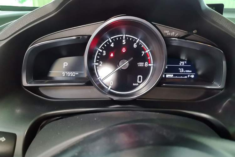 Used Mazda 3 Axela 2017 Sedan 2.0L Automatic Flagship Model China V Standard Instrument Cluster