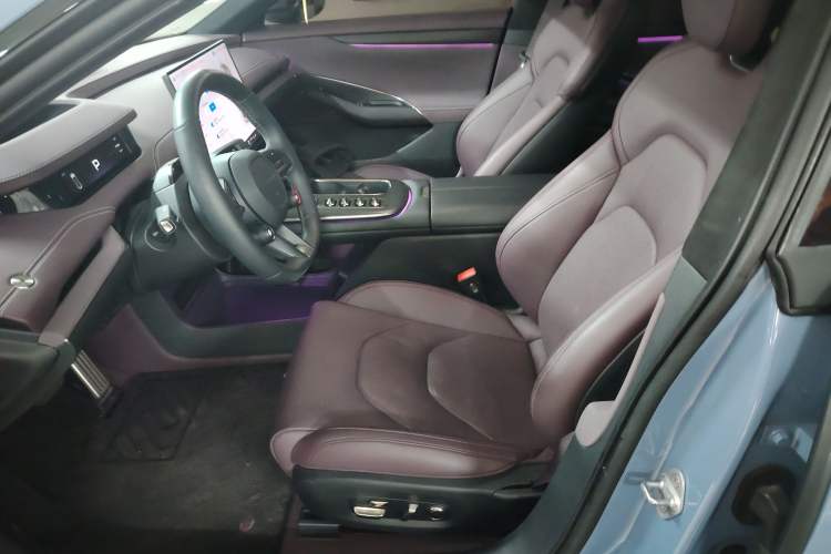 Used Xiaomi Auto SU7 2024 Four-Wheel Drive Ultra-Long Range Advanced Intelligent Driving Max Edition