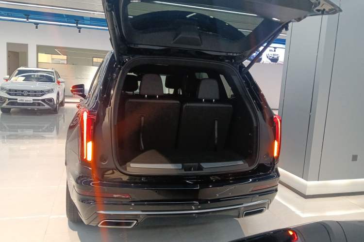 Used Cadillac XT6 2022 2.0T 7-Seater Four-Wheel-Drive Luxury Version
