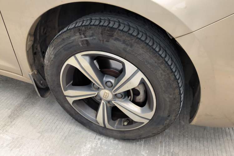 Used Geely Auto Emgrand GL 2018 1.8L DCT Elite Smart Connectivity Version Right Front Wheel Hub