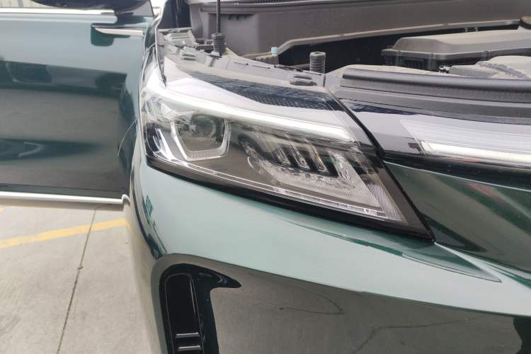 Used Landian E5 PLUS 2025 165 km Long-Range Travel & Comfort Edition 7 Seats
