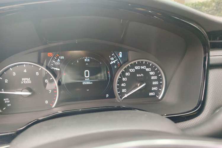 Used Cadillac XT5 2018 25T Luxury Model