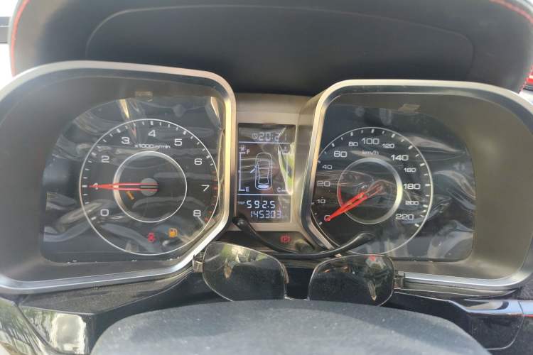 Used Zotye Domy X5 2016 1.5T Manual Elite 7-Seater China V Standard Instrument Cluster