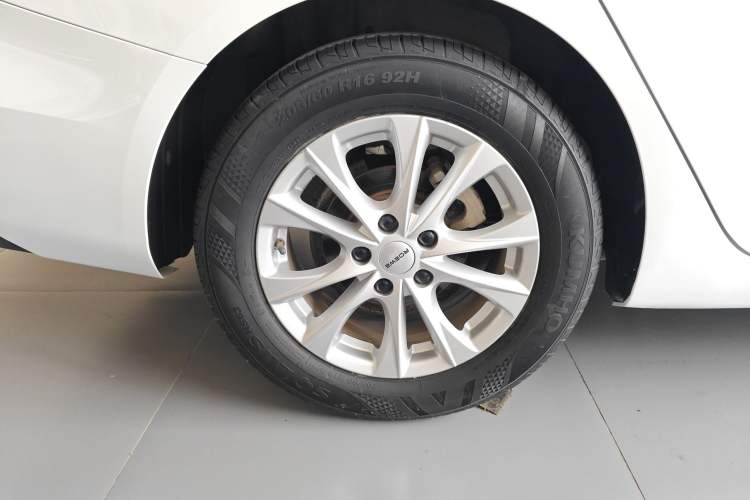 Used Roewe i5 2023 1.5L Manual Comfort Edition