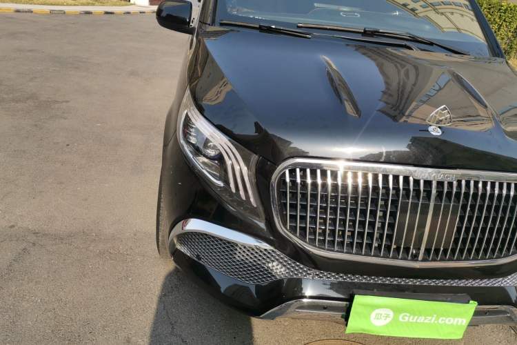 Used Mercedes-Benz Vito 2021 2.0T Elite Version 7 Seats Right Front Headlight