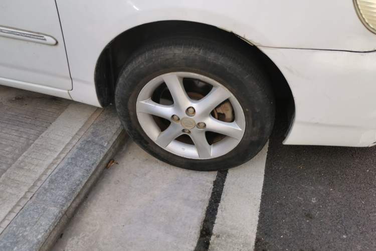 Used Toyota Corolla EX 2011 1.6L Automatic Luxury Edition