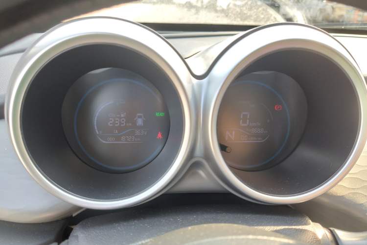 Used ORA Black Cat 2022 301km "Cute Pet" Version – Lithium Iron Phosphate
