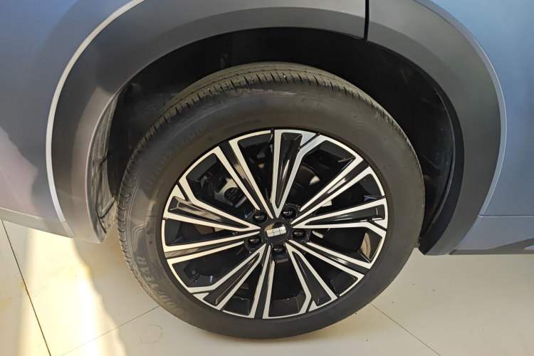 Used Geely Galaxy Xingjian 7 EM-i 2025 120km Flagship Edition