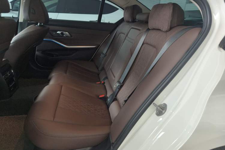 Used BMW i3 2023 eDrive 40 L Midnight Sports Package