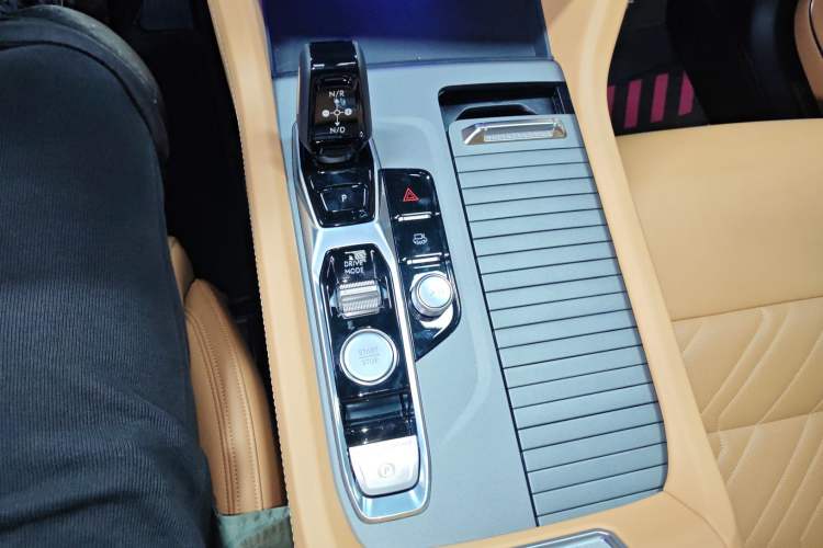 Used Lynk & Co 09 2024 2.0T Four-Wheel Drive Sport Edition Five Seats
