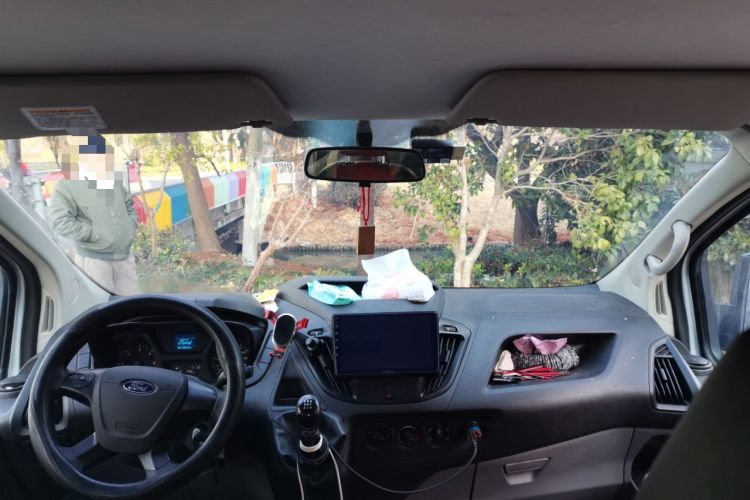 Used Ford Transit 2020 2.0T Diesel Multi-Function Commercial Vehicle Mid-Axle Low-Roof Lift-Up Tailgate China VI Standard