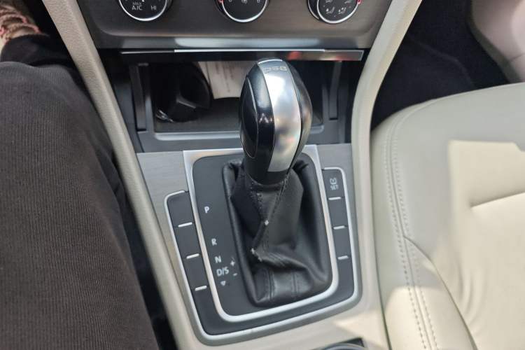 Used Volkswagen Golf 2015 1.4TSI Automatic Comfort Model