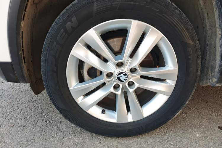 Used Skoda Kodiaq 2018 Facelifted TSI330 5-Seater Two-Wheel-Drive Standard Edition