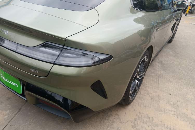 Used Xiaomi Auto SU7 2024 Rear-Drive Long-Range Intelligent Driving Version Exterior 3