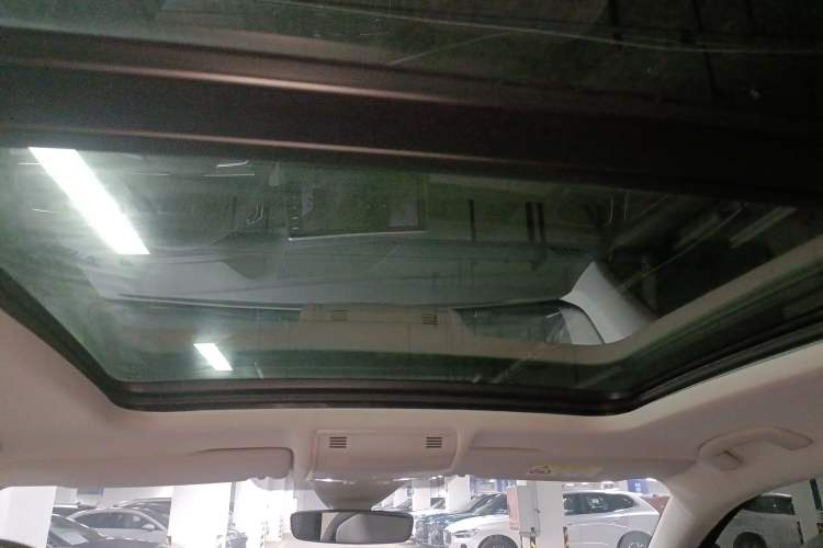 Used Volkswagen Tayron 2024 300TSI Two-Wheel-Drive Luxury Plus Advanced Version
