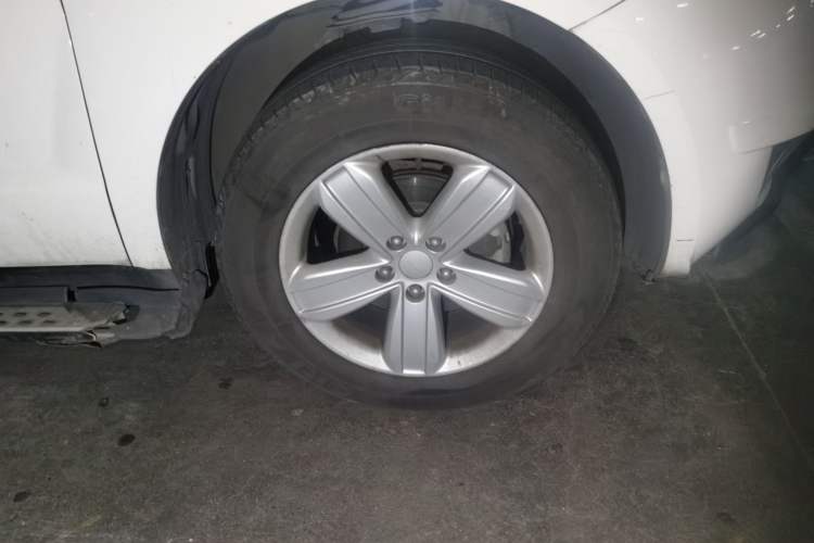 Used Geely Auto GX7 2013 1.8L Manual Luxury Model
