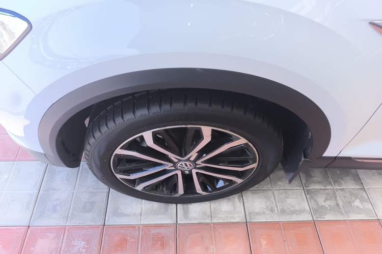 Used Volkswagen T-ROC 2018 280TSI DSG Two-Wheel-Drive Comfort Version China V Standard