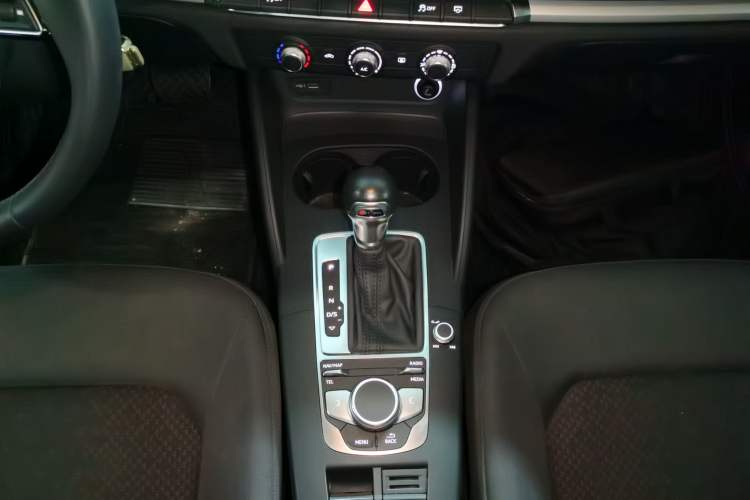 Used Audi A3 2020 Restyled Sportback 35 TFSI Entry-Level China VI Emission Standard
