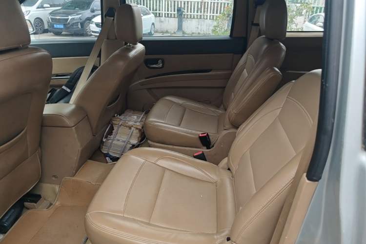 Used Wuling Hongguang 2014 1.5L S Luxury Model
