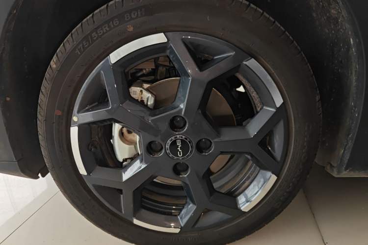 Used BYD Seagull 2025 Smart Drive Version 305 km Freedom Edition Left Front Wheel Hub