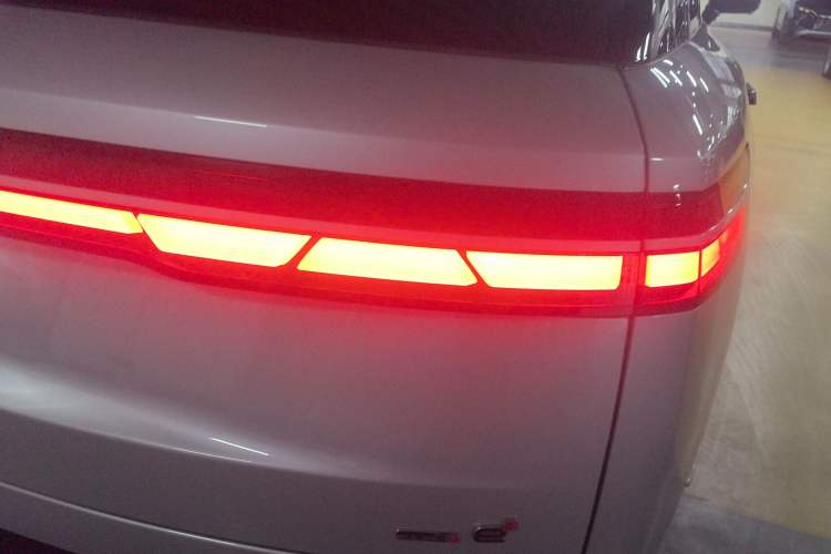 Used Denza N9 2025 Prestige Version