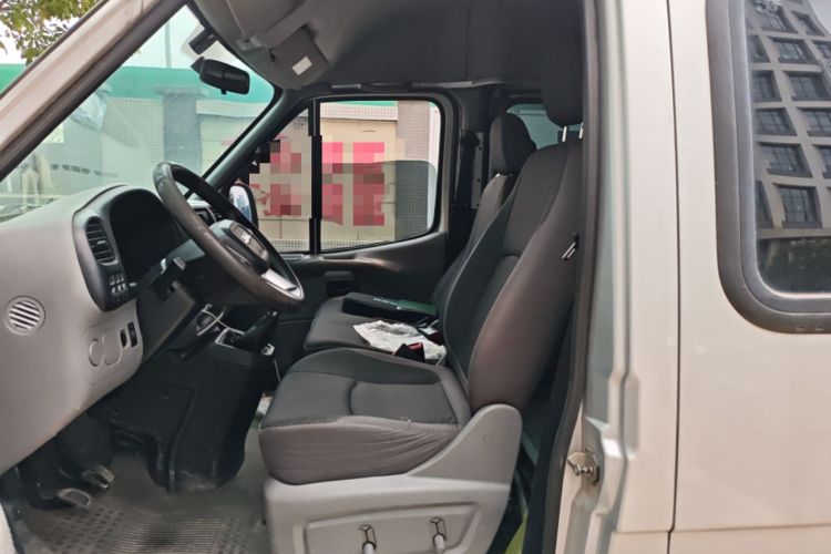 Used JMC Transit 2019 2.8T Commercial Version Short Wheelbase Mid-Roof 6-Seater China VI JX493