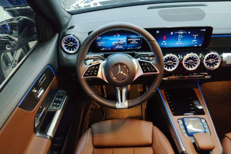 Used Mercedes-Benz GLB 2024 GLB 220 Fashion Model