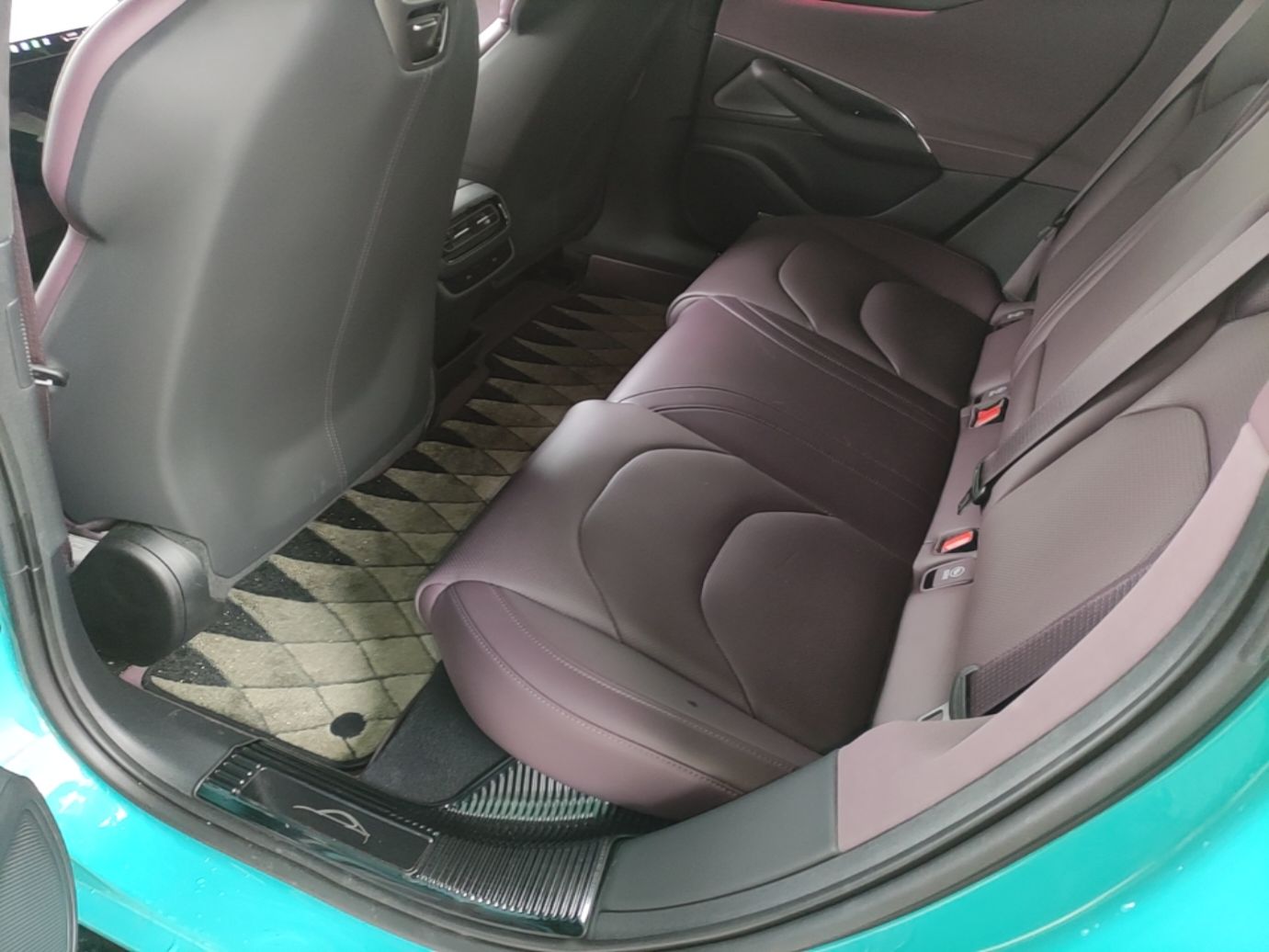 Xiaomi Auto SU7 2024 Four-Wheel Drive Ultra-Long Range Advanced Intelligent Driving Max Edition — снимка 20