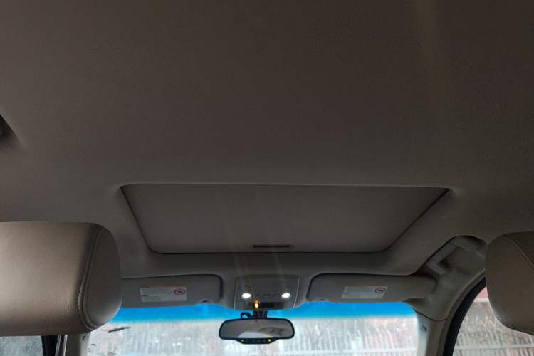 Used Cadillac SLS Seville 2010 3.0L Elite Edition