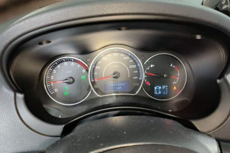 Used Renault Koleos 2013 2.5L Two-Wheel Drive Comfort Edition