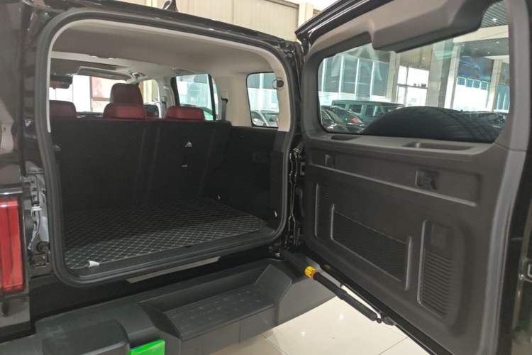 Used Tank 300 2025 2.0T Conqueror Trunk