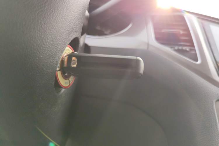 Used Volkswagen Golf Sportsvan 2018 1.6L Automatic Comfort Model Vehicle Key