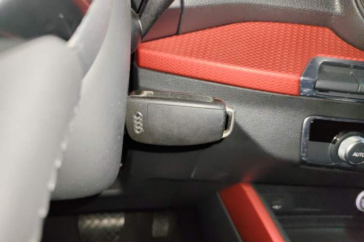 Used Audi Q2L 2018 35 TFSI Fashion Dynamic Version China VI Emission Standard